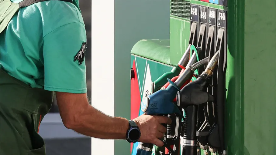 Gasoline Retained in Country: Will Export Ban Lower Prices