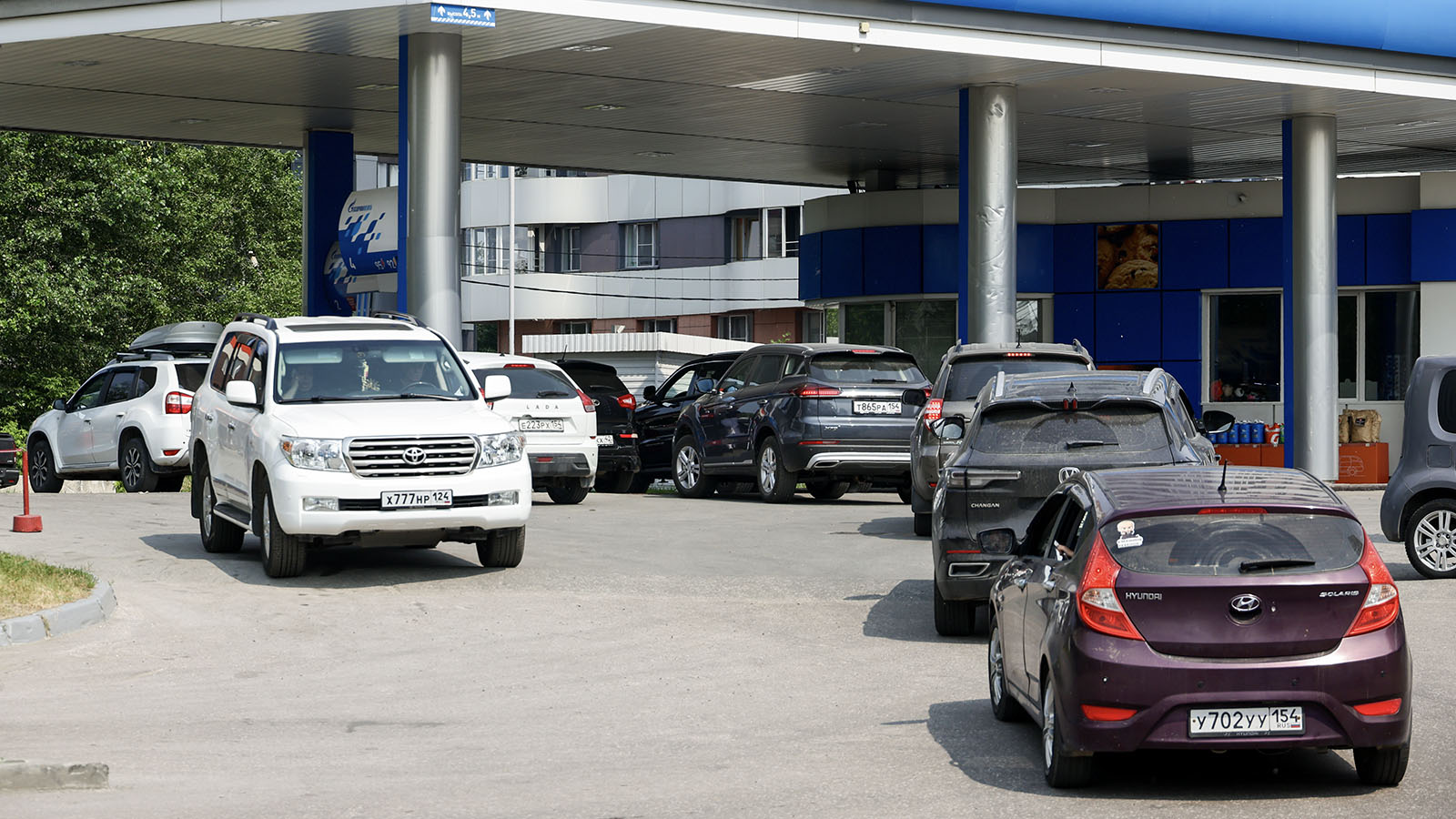 Queues, Price Increases, and 20L per Person: Has the National Fuel Crisis Begun?