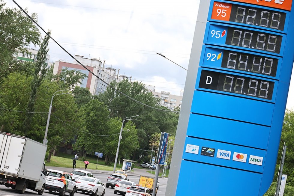 Why has the rise in gasoline and diesel prices accelerated? Explained by experts from "RG"